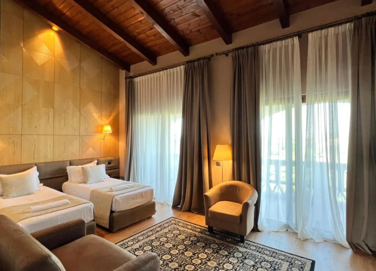 Agroturizem Kodra E Kuajve Hotel Shkallnur 4*,  Albania