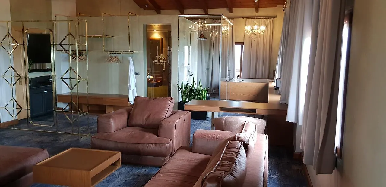 Agroturizem Kodra E Kuajve Hotel Shkallnur