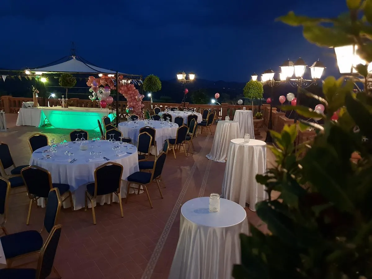 Resort Agroturizem Kodra E Kuajve Hotel Shkallnur