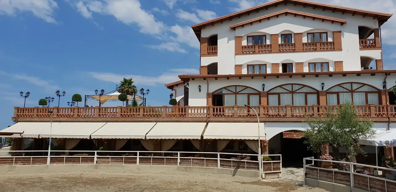 Agroturizem Kodra E Kuajve Hotel Shkallnur Resort